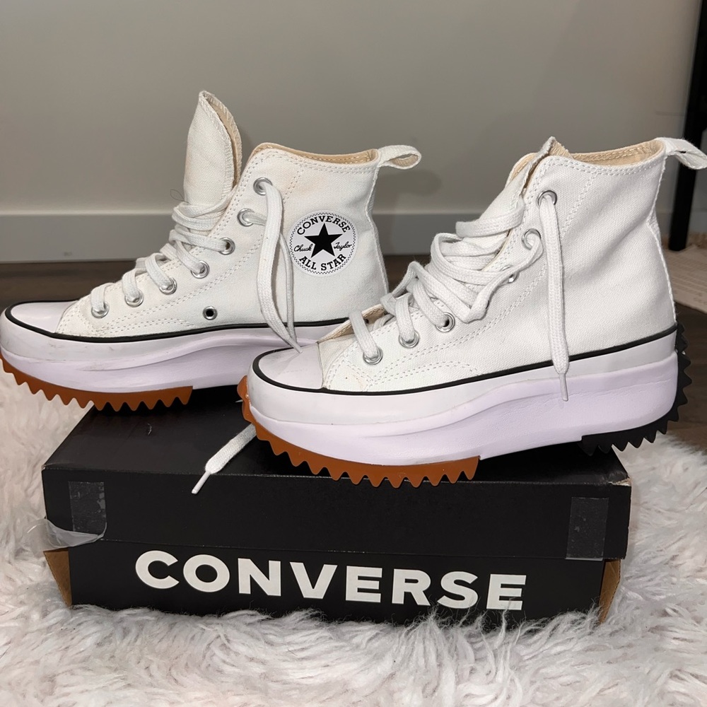 Converse Run Star Hike